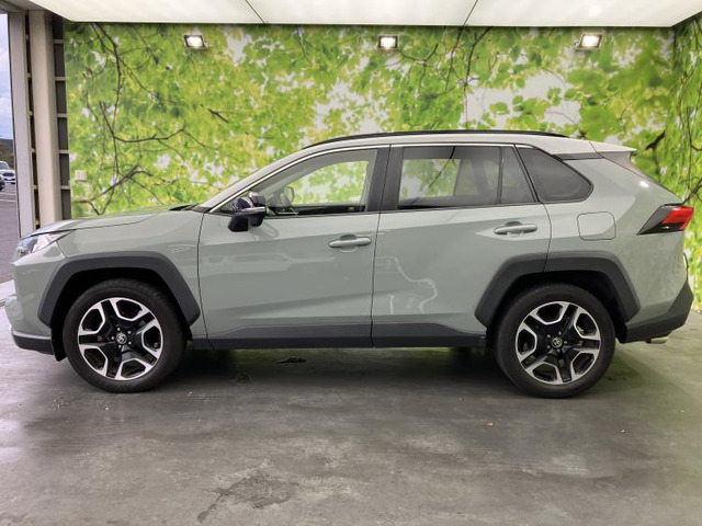 RAV42.0 アドベンチャー 4WD