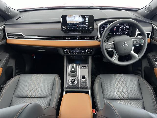 アウトランダーPHEV 2.4 P 4WD