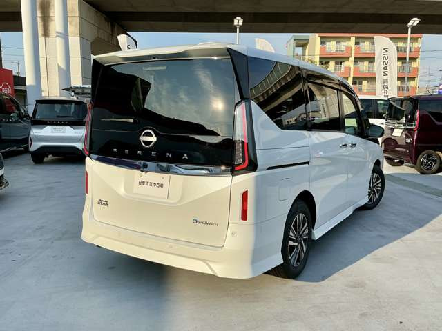 セレナ1.4 e-POWER ハイウェイスターV
