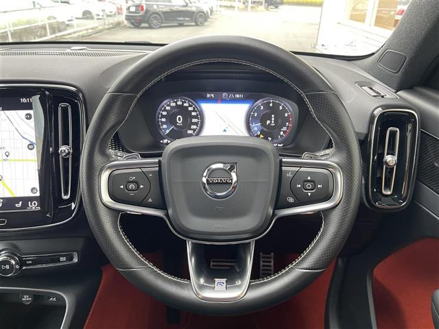 XC40T5 AWD Rデザイン 4WD