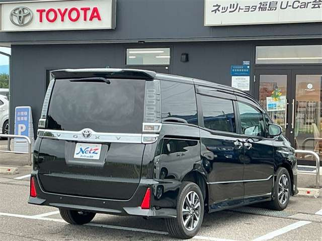 ヴォクシー2.0 ZS 煌III 4WD