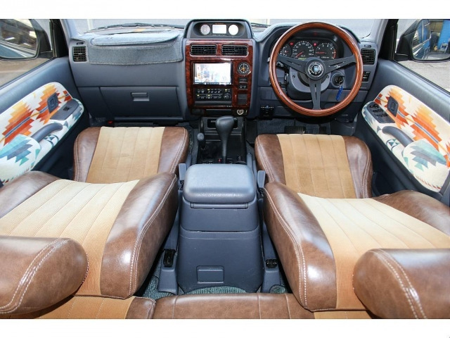 ランドクルーザープラド2.7 TX 4WD