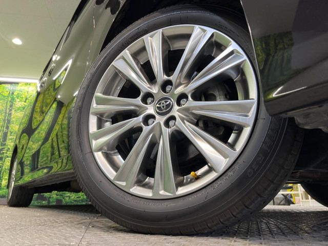 �y����18�C���`�A���~�z�C�[���z�O�ςɃ}�b�`���������A���~�z�C�[���𑕒����Ă���܂��B�e��ЊO�A���~�z�C�[����A�X�^�b�h���X�^�C�����戵�����Ă���܂��B���񂲑��k����������
