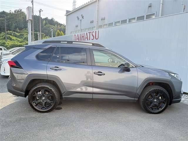 RAV42.0 アドベンチャー オフロードパッケージ II 4WD