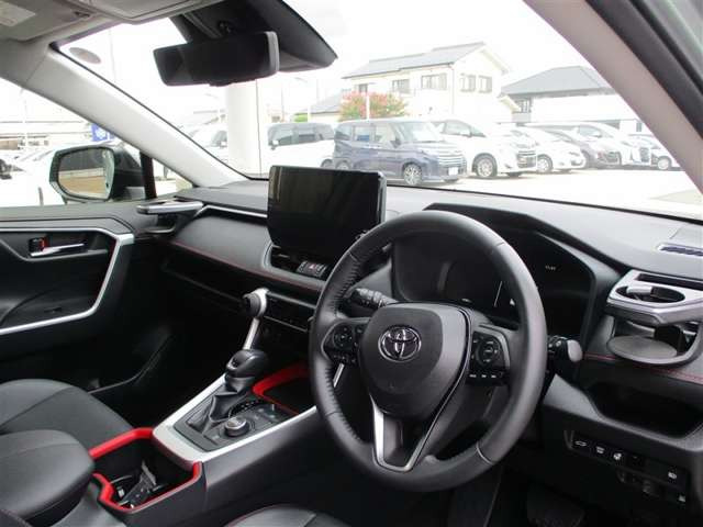 RAV42.5 ハイブリッド アドベンチャー オフロードパッケージ II E-Four 4WD
