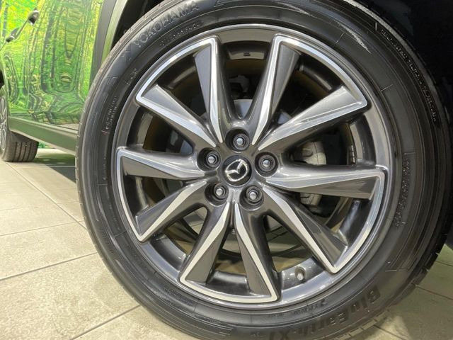 �y����19�C���`�A���~�z�C�[���z�O�ςɃ}�b�`���������A���~�z�C�[���𑕒����Ă���܂��B�e��ЊO�A���~�z�C�[����A�X�^�b�h���X�^�C�����戵�����Ă���܂��B���񂲑��k����������y