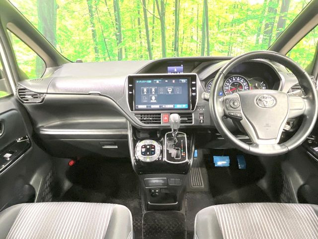 ヴォクシー2.0 ZS