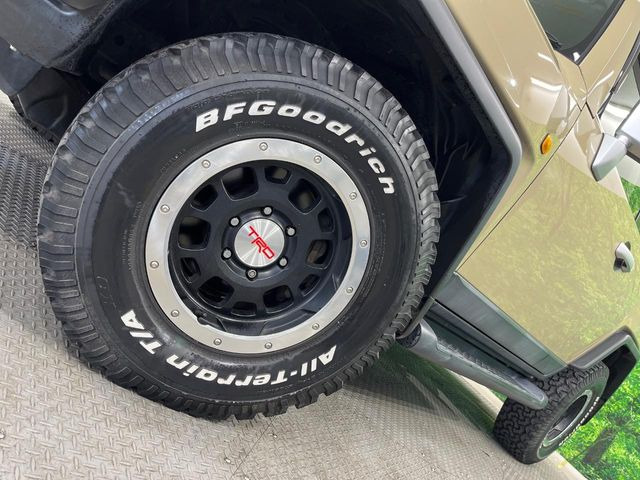 �y16�C���`�A���~�z�C�[���z�O�ςɃ}�b�`�����A���~�z�C�[���𑕒����Ă���܂��B�e��A���~�z�C�[����A�X�^�b�h���X�^�C�����戵�����Ă���܂��B���񂲑��k����������