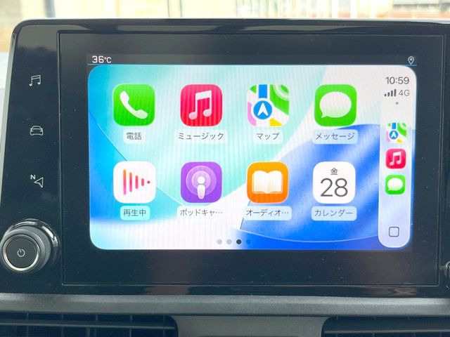 ��Apple Car Play:�X�}�z�Ƃ̗L���ڑ��ŁA�i�r�E�I�[�f�B�I�Đ��ȂǃX�}�z�̃A�v���@�\����ʂł��g����֗��@�\�ł�!