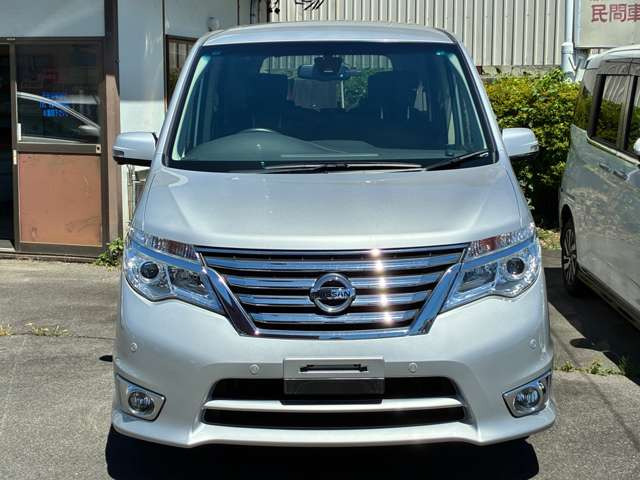 セレナ2.0 ハイウェイスター Vセレクション+Safety II S-HYBRID