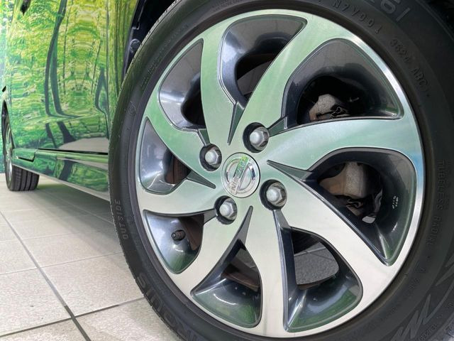 �y����14�C���`�A���~�z�C�[���z�O�ςɃ}�b�`���������A���~�z�C�[���𑕒����Ă���܂��B�e��ЊO�A���~�z�C�[����A�X�^�b�h���X�^�C�����戵�����Ă���܂��B���񂲑��k����������