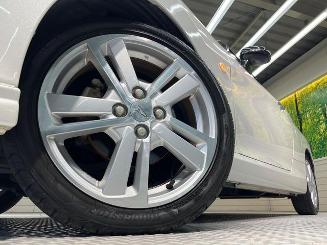 �y����16�C���`�A���~�z�C�[���z�O�ςɃ}�b�`���������A���~�z�C�[���𑕒����Ă���܂��B�e��ЊO�A���~�z�C�[����A�X�^�b�h���X�^�C�����戵�����Ă���܂��B���񂲑��k����������