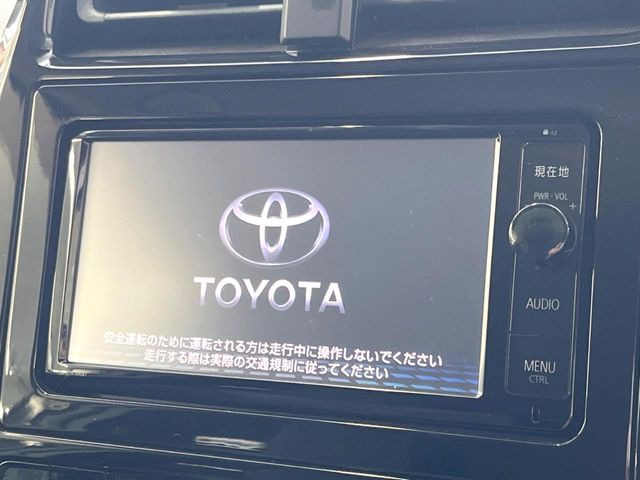 プリウス1.8 S