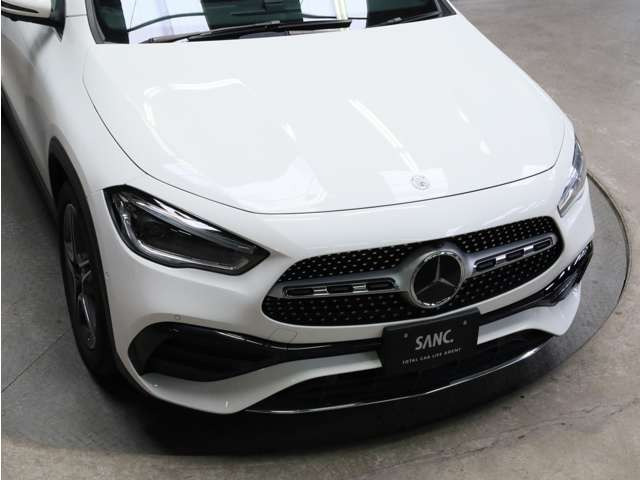 GLAクラスGLA200d 4マチック AMGライン 4WD