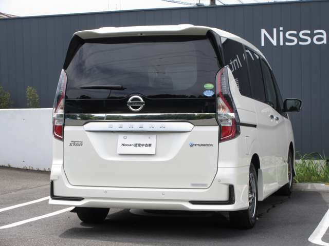 セレナ1.2 e-POWER ハイウェイスターV