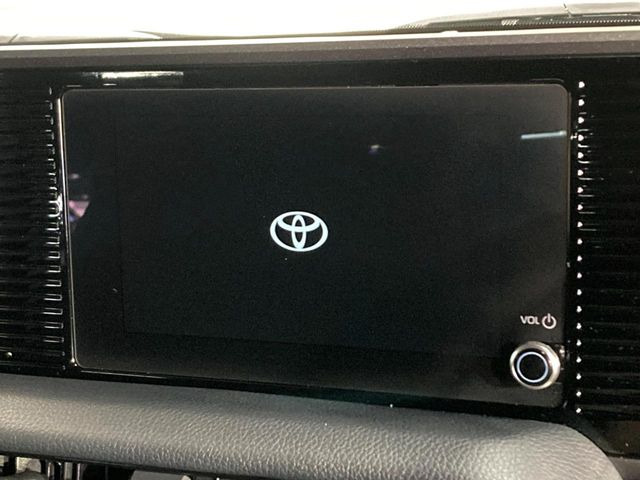 �y8�C���` �f�B�X�v���C�I�[�f�B�I�z���ʂ̃f�B�X�v���C��AppleCarPlay��AndroidAuto�����p�\�B�傫�ȉ�ʂŃX�}�z�i�r�A�v���������p���������܂���