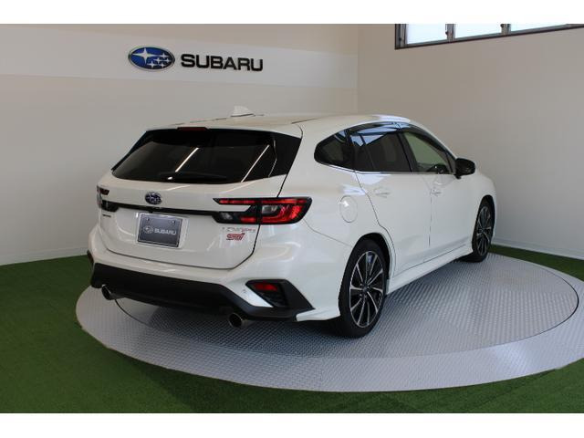 レヴォーグ1.8 STI スポーツ EX 4WD