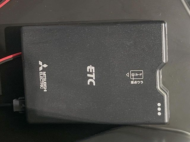 【ETC】高速道路の料金所をストレスなく通過!話題のスポットやサービスエリアに多い「スマートIC」利用時は必須のアイテムです。当店でセットアップを実施、ご納車当日からすぐにご利用いただけます!