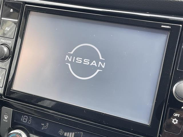 エクストレイル2.0 20Xi