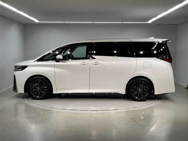 ヴェルファイアハイブリッド 2.5 Z プレミア E-Four 4WD