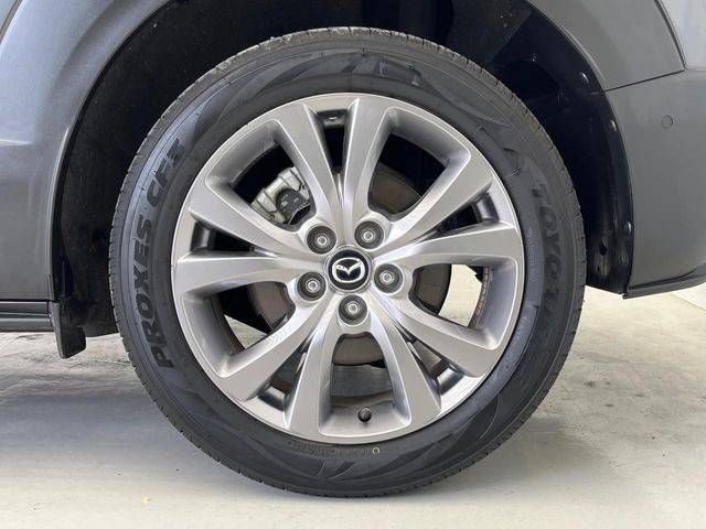 �y����18�C���`�A���~�z�C�[���z�O�ςɃ}�b�`���������A���~�z�C�[���𑕒����Ă���܂��B�e��ЊO�A���~�z�C�[����A�X�^�b�h���X�^�C�����戵�����Ă���܂��B���񂲑��k����������