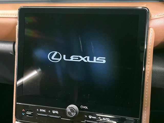 �y9.8�C���` �f�B�X�v���C�I�[�f�B�I�z���ʂ̃f�B�X�v���C��AppleCarPlay��AndroidAuto�����p�\�B�傫�ȉ�ʂŃX�}�z�i�r�A�v���������p���������܂���