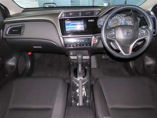 グレイス1.5 LX