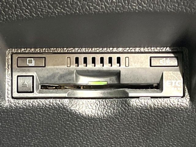 【ETC】高速道路の料金所をストレスなく通過!話題のスポットやサービスエリアに多い「スマートIC」利用時は必須のアイテムです。当店でセットアップを実施、ご納車当日からすぐにご利用いただけます!