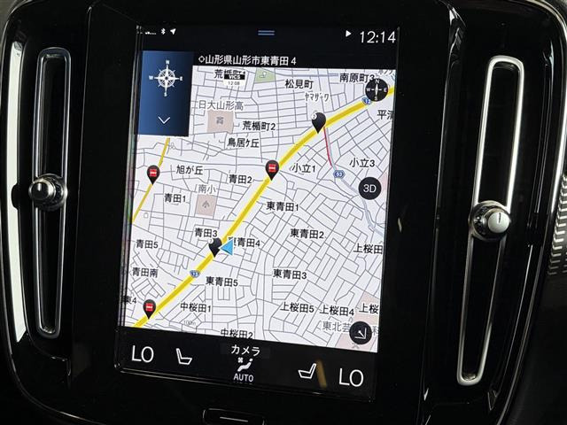 XC40B4 AWD Rデザイン 4WD