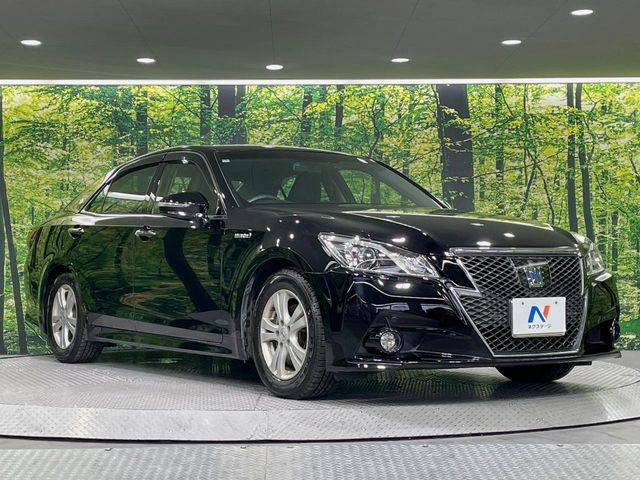 高透明度のガラス皮膜で撥水はもちろん、上質なツヤ・光沢を実現。紫外線や酸性雨から大切な愛車を保護し、色あせ・劣化を防止。「弾スプラッシュコート」、「弾プリミッサコート」からお選びいただけます。