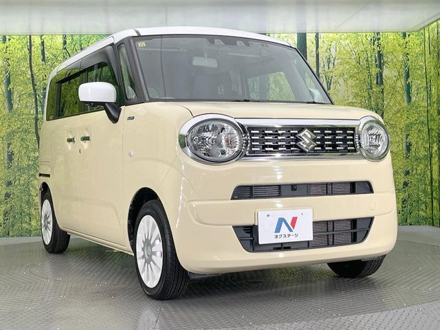 高透明度のガラス皮膜で撥水はもちろん、上質なツヤ・光沢を実現。紫外線や酸性雨から大切な愛車を保護し、色あせ・劣化を防止。「弾スプラッシュコート」、「弾プリミッサコート」からお選びいただけます。