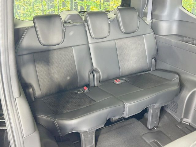 3��ڃV�[�g�͂�������ԗǍD����l�ł��������ƍ����Ē����܂��̂ŁA��l���ł̂��o���������N���N�ł��􂲉Ƒ��ŁA�C�̒m�ꂽ���ԂŁA�h���C�u�ɍs���̂��y���݂ł��ˁ�