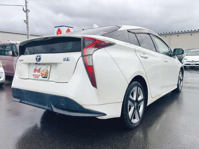 お車のご購入からオイル交換・整備・車検・任意保険・修理・鈑金何でもお任せ下さい!親切・丁寧にご対応致します♪