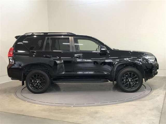 ランドクルーザープラド2.7 TX Lパッケージ マットブラック エディション 4WD