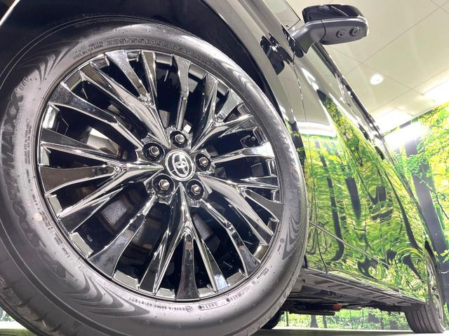 �y����19�C���`�A���~�z�C�[���z�O�ςɃ}�b�`���������A���~�z�C�[���𑕒����Ă���܂��B�e��ЊO�A���~�z�C�[����A�X�^�b�h���X�^�C�����戵�����Ă���܂��B���񂲑��k����������