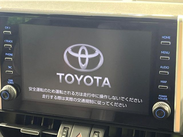 �y8�C���` �f�B�X�v���C�I�[�f�B�I�z���ʂ̃f�B�X�v���C��AppleCarPlay��AndroidAuto�����p�\�B�傫�ȉ�ʂŃX�}�z�i�r�A�v���������p���������܂���