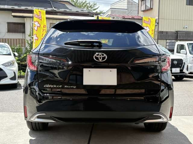 トヨタ カローラツーリング 1.5 W&times;B 260.2万円 令和5年(2023