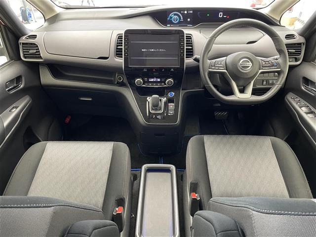 セレナ1.2 e-POWER ハイウェイスターV