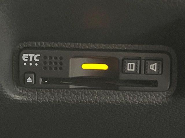 【ETC】高速道路の料金所をストレスなく通過!話題のスポットやサービスエリアに多い「スマートIC」利用時は必須のアイテムです。当店でセットアップを実施、ご納車当日からすぐにご利用いただけます!