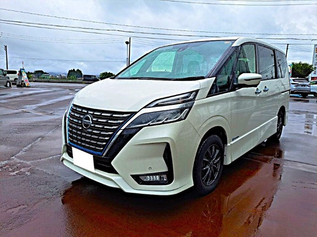 セレナ1.2 e-POWER ハイウェイスターV