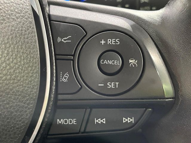【レーダークルーズコントロール】高速道路での長距離走行が楽に!!自動で速度を保つクルーズコントロールが、衝突軽減システムと連携し、前方の車両を感知して車間を保つように速度調節してくれます!!