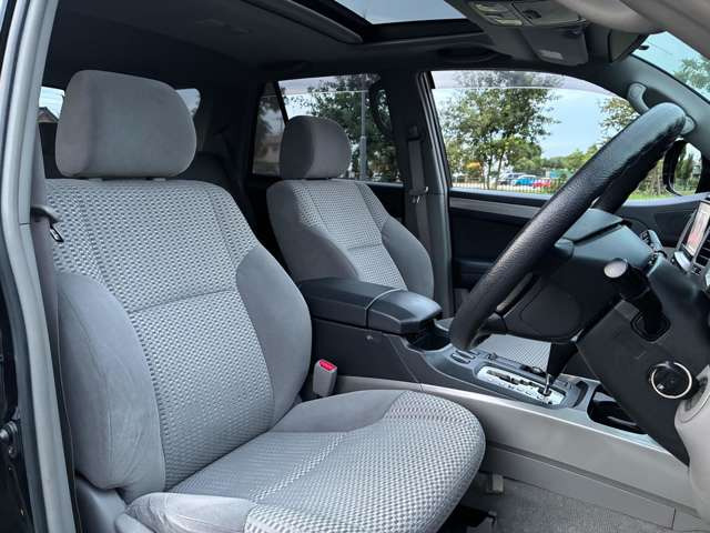 ���������������ɗL��������܂��B�yGLOBAL CREST�K��X�z ��ʌ��K��s��1000�؂قǂ̍L��ȕ~�n�ɏ펞150��ȏ�W�����Ă���܂��B�����ł��������������Ƃ��\�ł��B