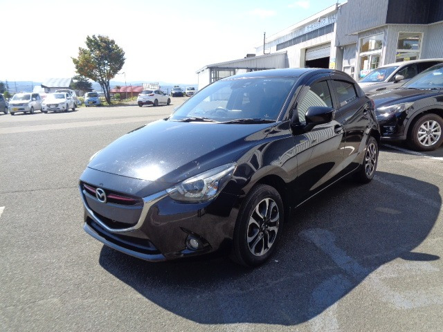デミオ1.5 XD ツーリング 4WD
