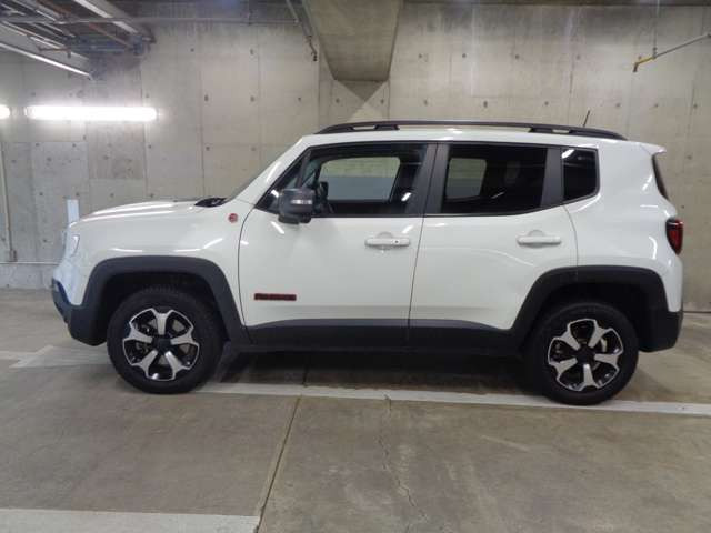 レネゲードトレイルホーク 4WD