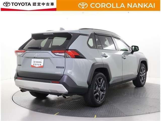 RAV42.0 アドベンチャー 4WD