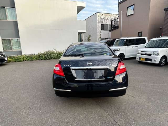 ティアナ2.5 250XE FOUR 4WD