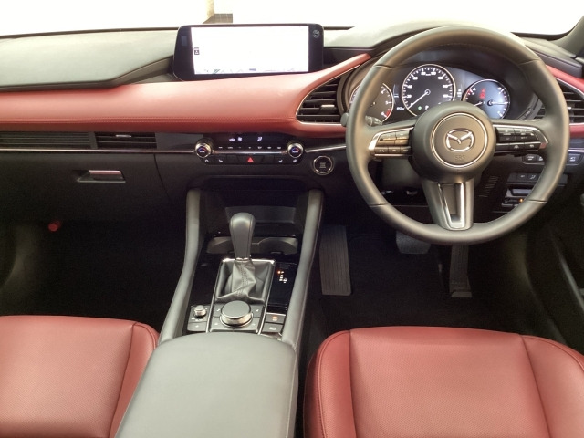 MAZDA3ファストバック1.8 XD ドライブ エディション