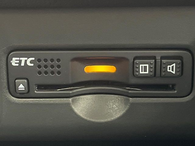 【ETC】高速道路の料金所をストレスなく通過!話題のスポットやサービスエリアに多い「スマートIC」利用時は必須のアイテムです。当店でセットアップを実施、ご納車当日からすぐにご利用いただけます!