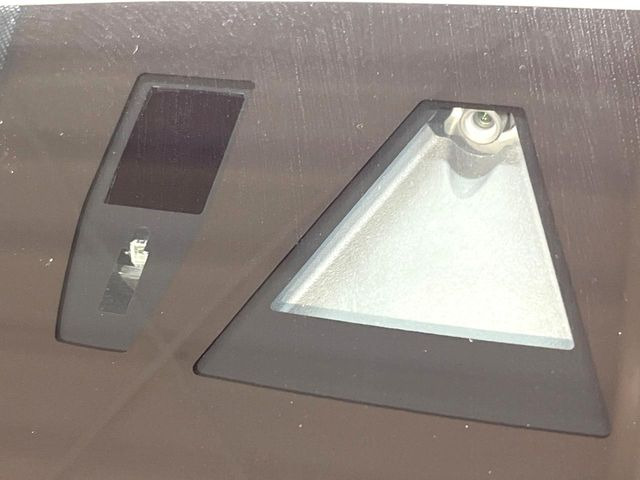 【i-ACTIVESENSE】走行中に前方の車両等を認識し、衝突しそうな時は警報とブレーキで衝突回避と被害軽減をアシスト。より安全にドライブをお楽しみいただけます。