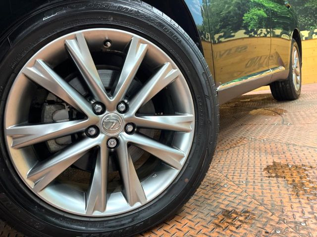 �y�����A���~�z�C�[���z�O�ςɃ}�b�`���������A���~�z�C�[���𑕒����Ă���܂��B�e��ЊO�A���~�z�C�[����A�X�^�b�h���X�^�C�����戵�����Ă���܂��B���񂲑��k����������